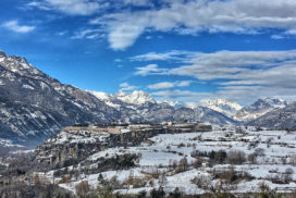 vue sur Mont Dauphin en hiver