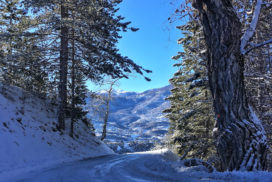 Route pour la Font d'Eygliers en hiver